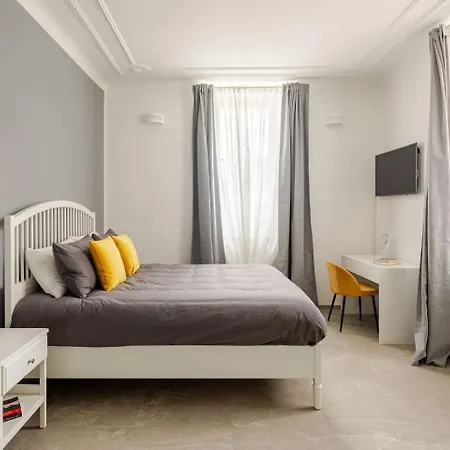 Elegant Design - Parking * Roma