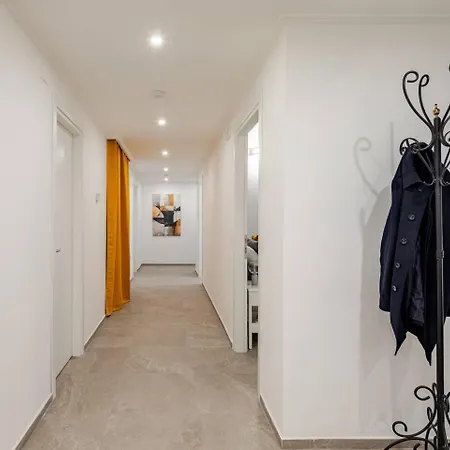 Design Moderno Pzz Del Popolo - Parking Apartament *